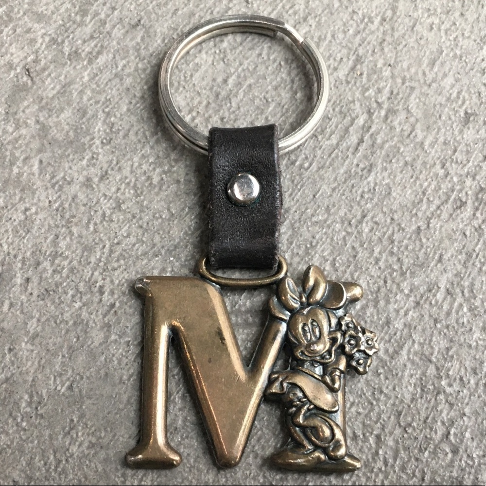 Disney key chain letter M with Minnie Mouse